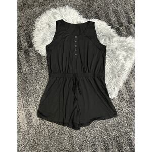 Sleeveless Women’s‎ Black Scoop Neck Romper Size 3XL